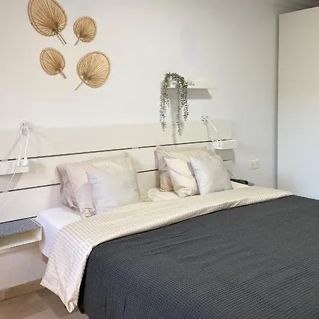 Semesterbostad Happiness - Luxury With Sea View
