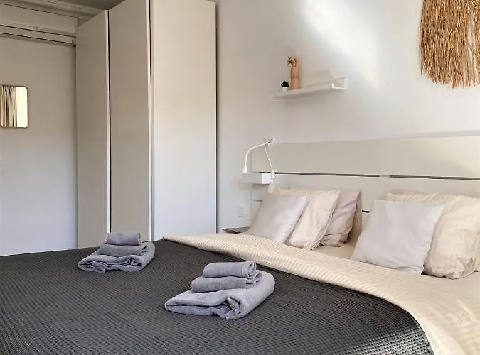 Happiness - Luxury With Sea View