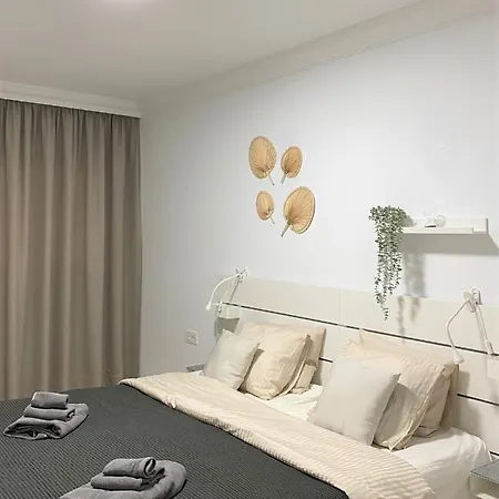 Semesterbostad Happiness - Luxury With Sea View *